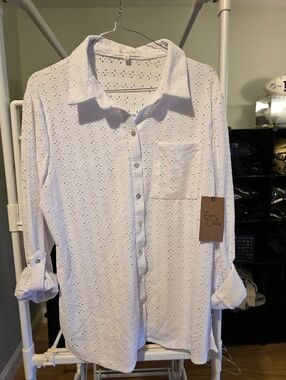 Womems White Top Blouse